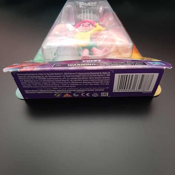 Trolls World Tour Poppy Mini Figure Doll 2.25" DreamWorks NIP - Picture 5 of 7